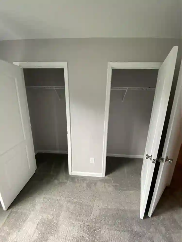 Room w/ shared bathroom Utl. Includ