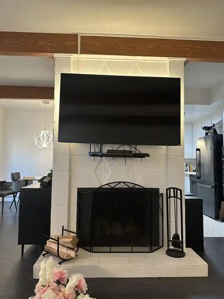 Private Room w/Custom Walkin Closet