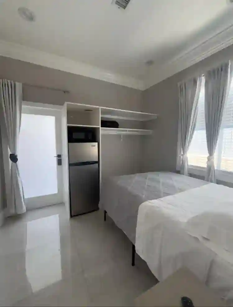 Beautiful private room and bathroom