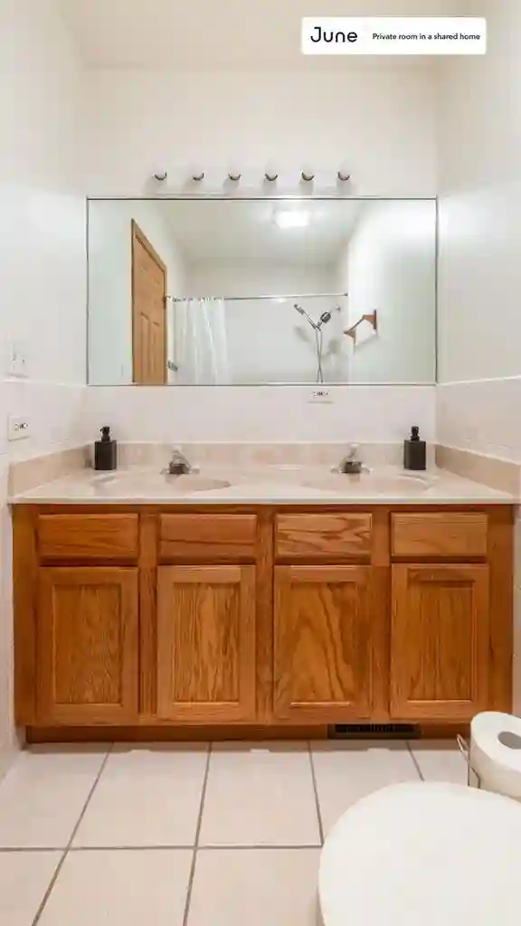 4 BR in Chicago