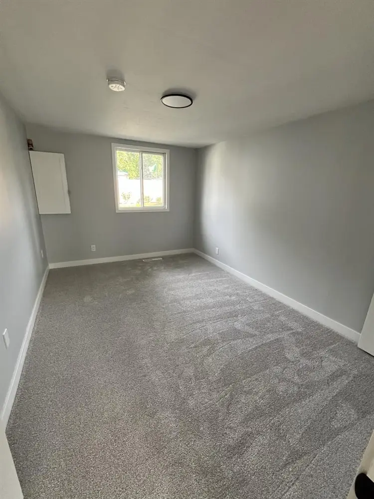 Large Rooms in Southside House
