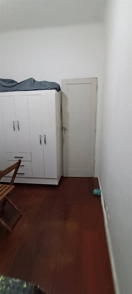Quarto privativo e silencioso.