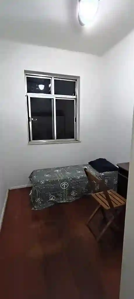 Quarto privativo e silencioso.