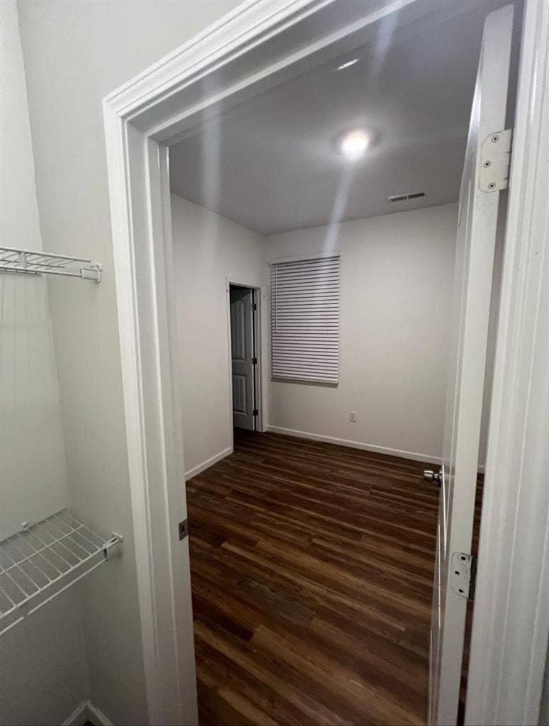🏠 Private Bedroom + Bathroomm