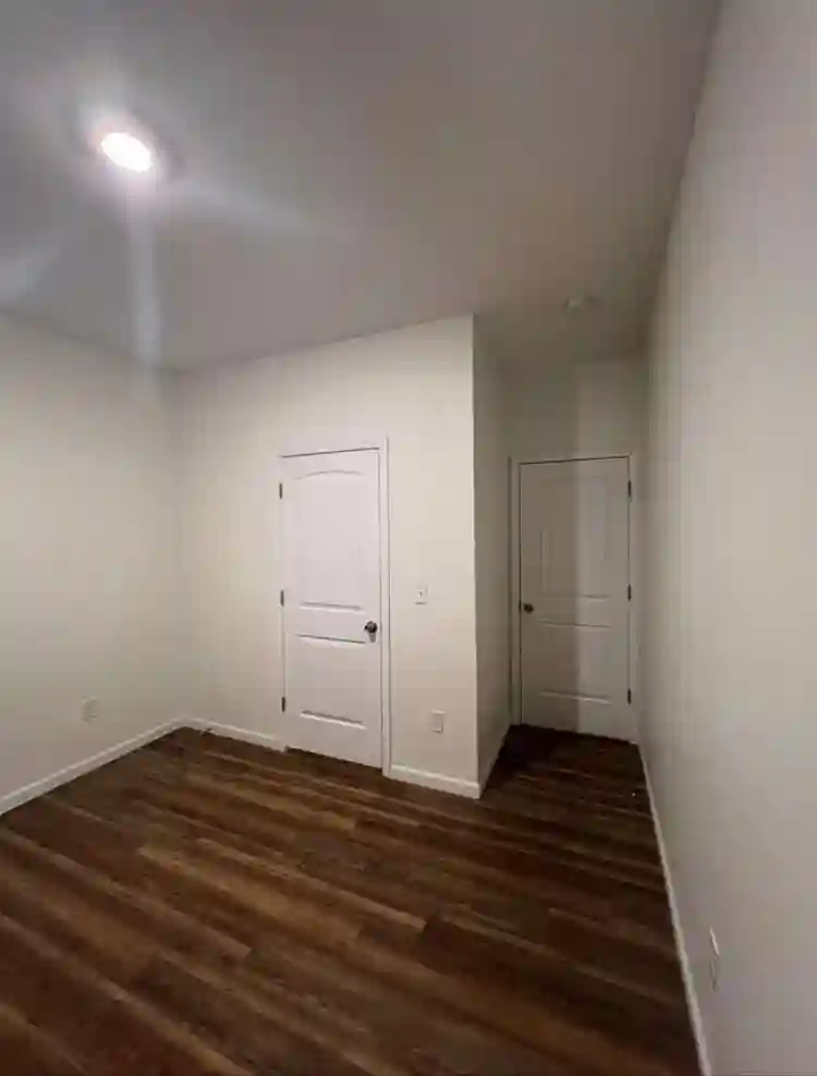 🏠 Private Bedroom + Bathroomm