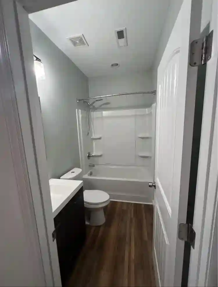 🏠 Private Bedroom + Bathroomm