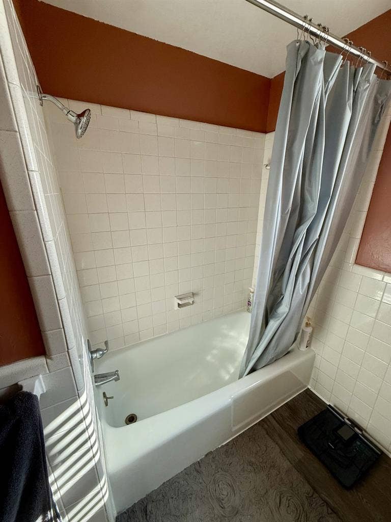 Clean & Quiet Room for Rent