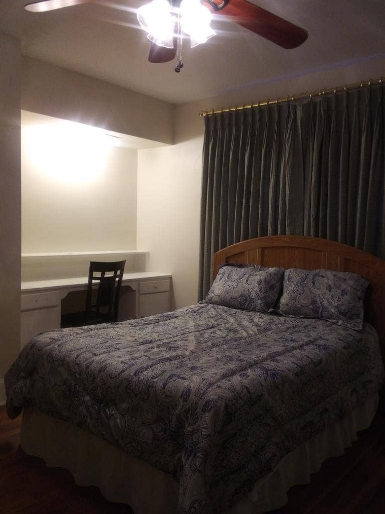 Master bedroom, for rent