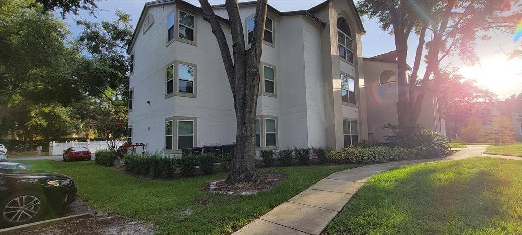 Female roommate for room at $700/mo