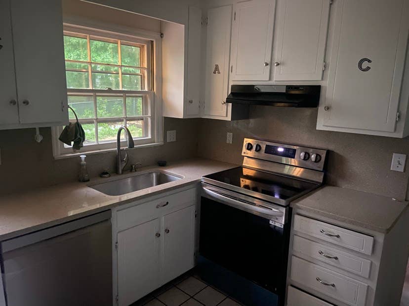 Private room in Quiet Cary home