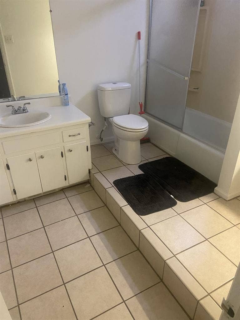 Private room in Quiet Cary home