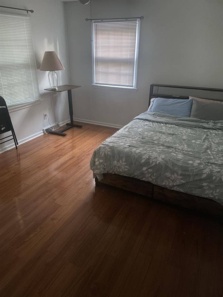 Private room in Quiet Cary home