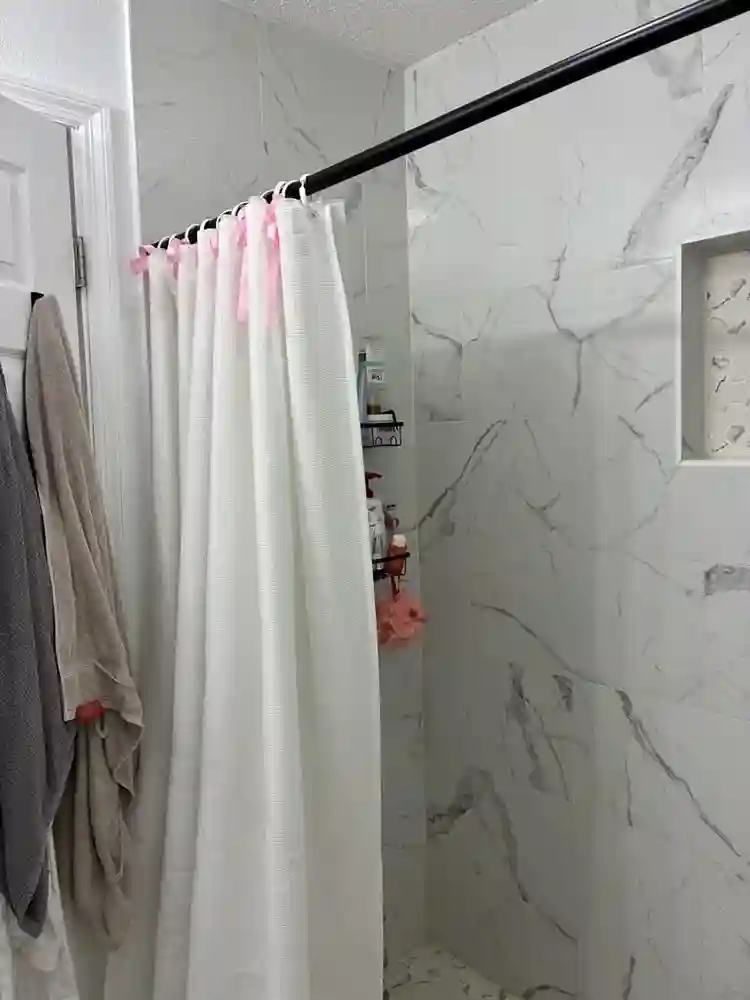 Looking for roommate- 10 months!