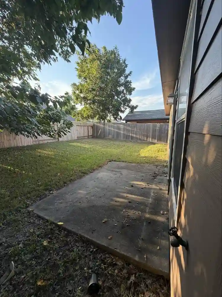 Utilities Include/Close to Downtown