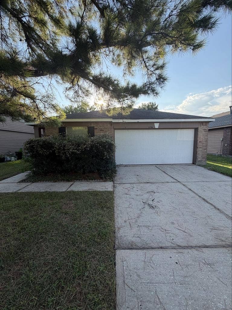 Utilities Include/Close to Downtown