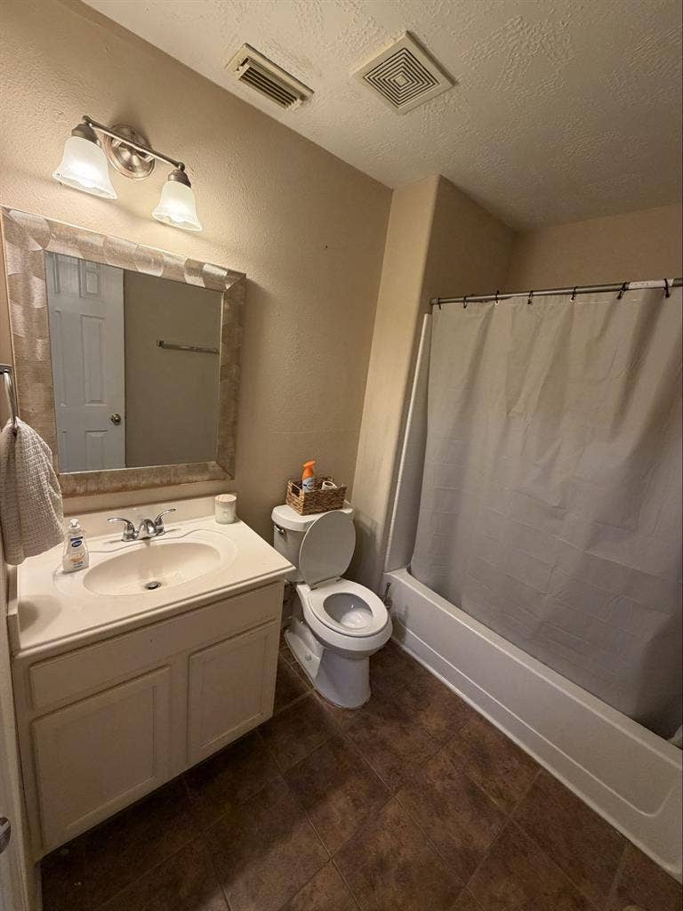 Utilities Include/Close to Downtown