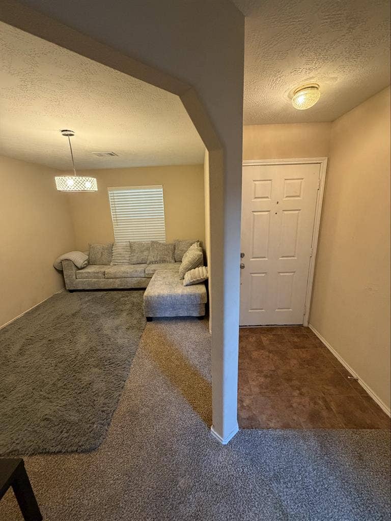 Utilities Include/Close to Downtown
