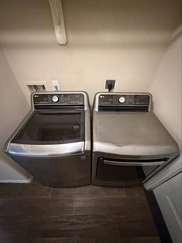 Utilities Include/Close to Downtown