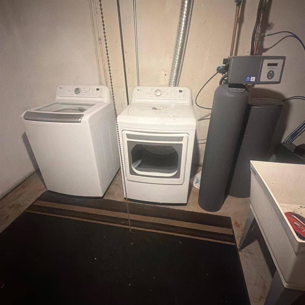 Housemate needed ASAP