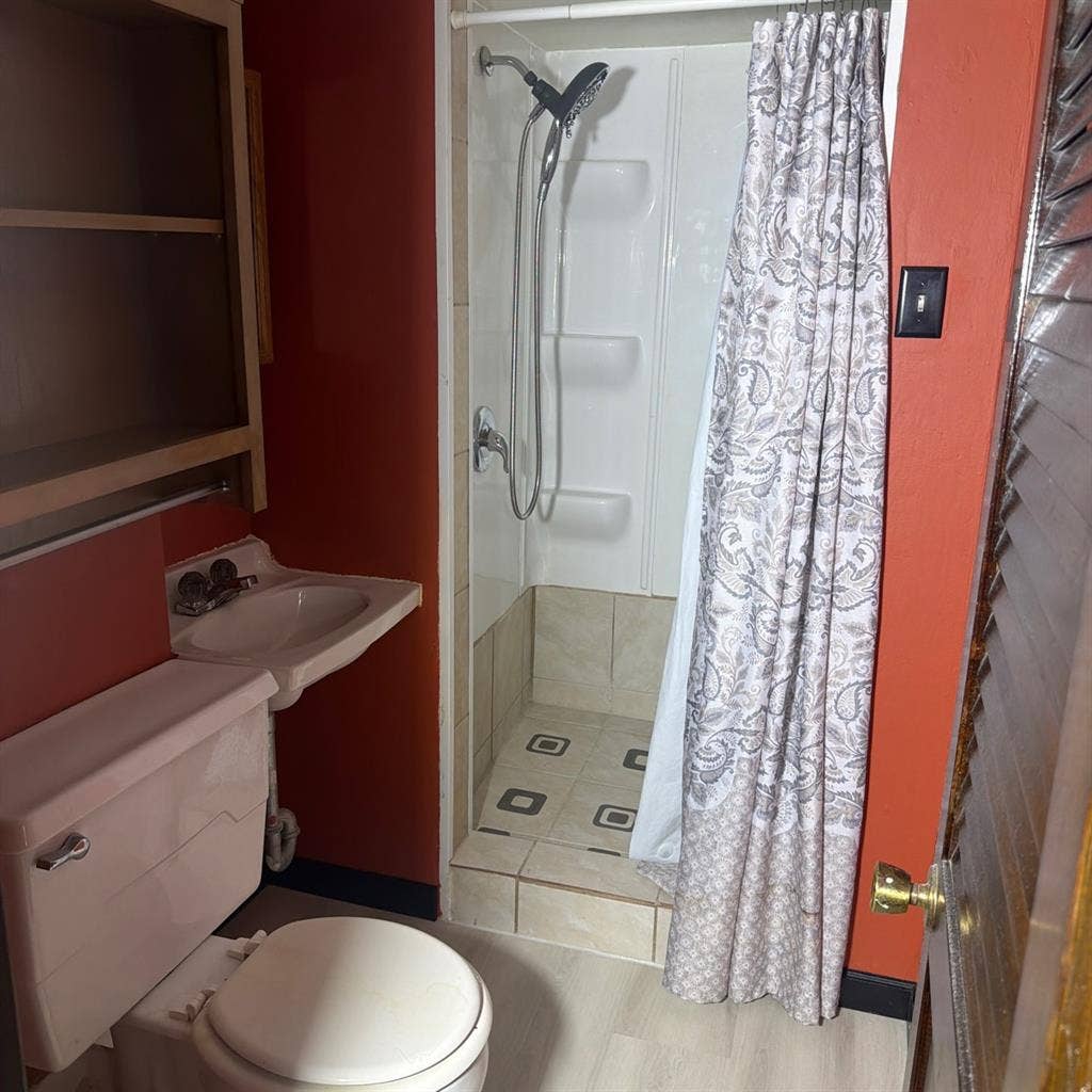 Housemate needed ASAP
