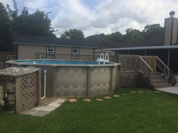 Roommate Wanted - Kernan Blvd.