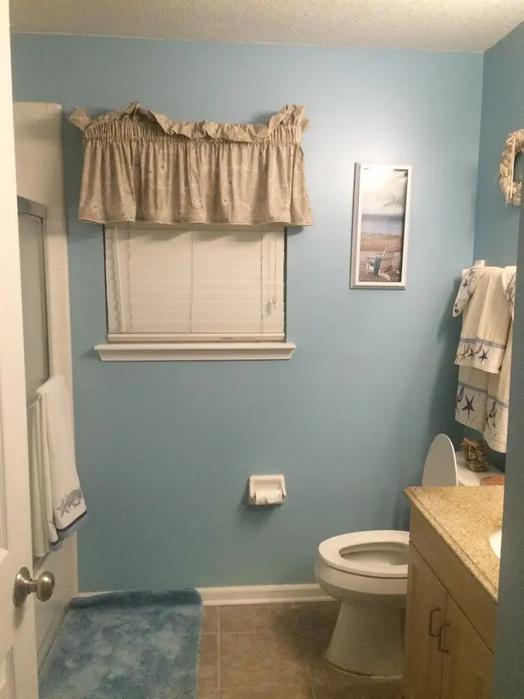 Roommate Wanted - Kernan Blvd.