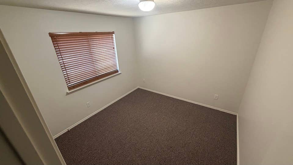 Room for lease!