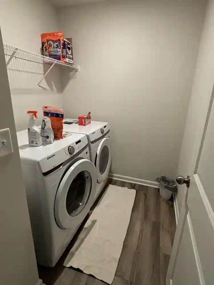 Private Bed & Bath in Simpsonville