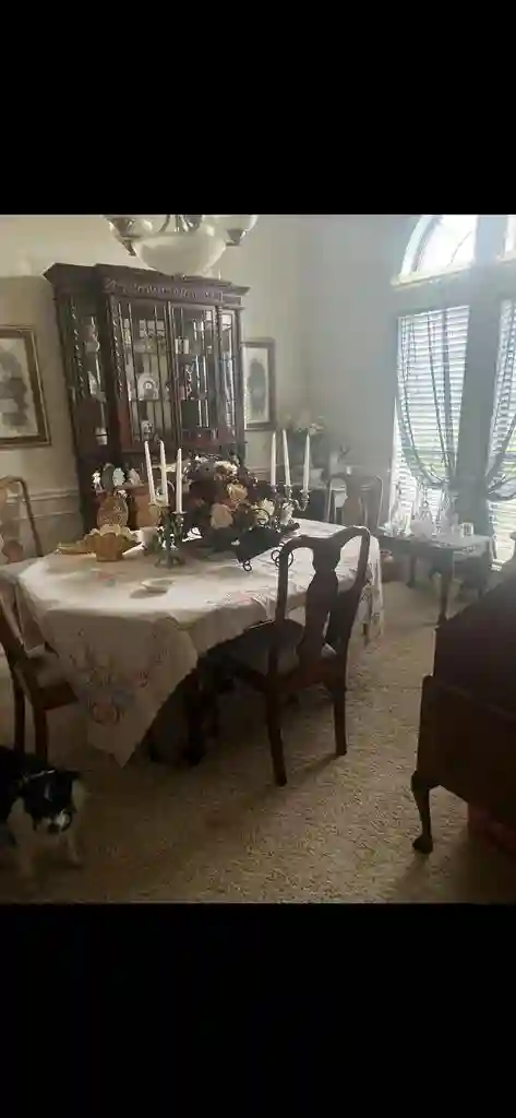 Large room for rent with 1/2 bath