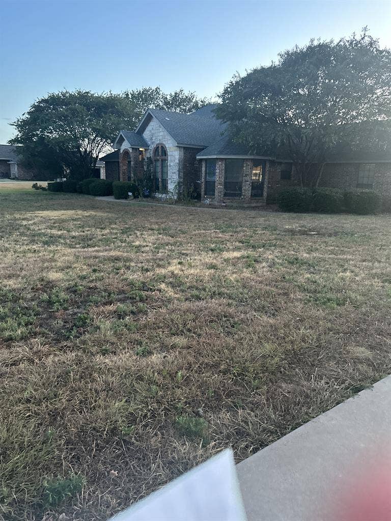 Large room for rent with 1/2 bath