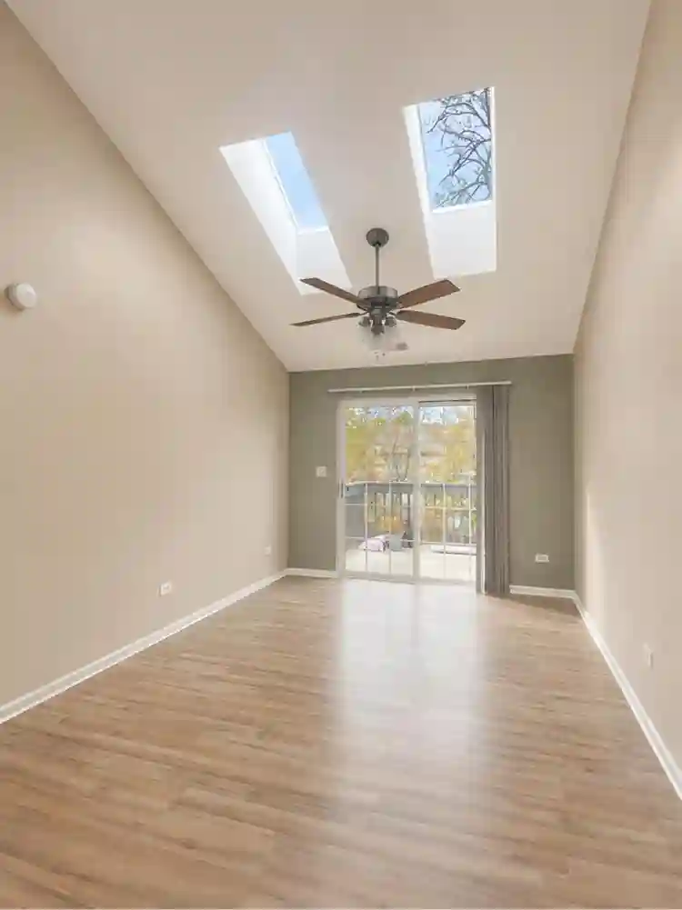 Beautiful 2 Bed/2 Bath Townhome