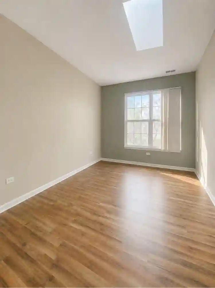 Beautiful 2 Bed/2 Bath Townhome