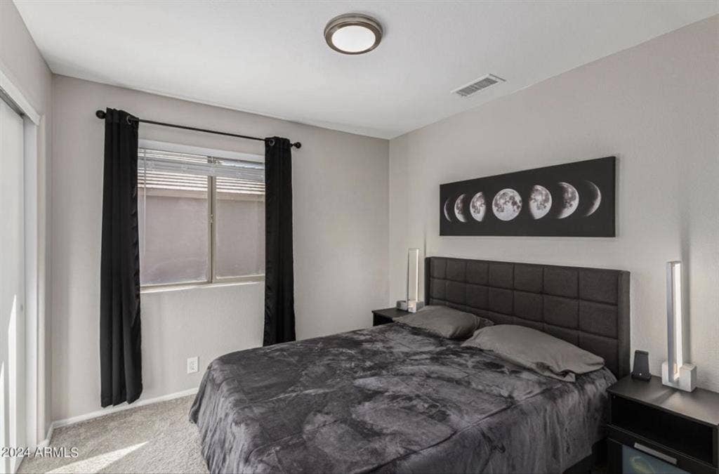 Rent room in 3 bed / 2 bath housee