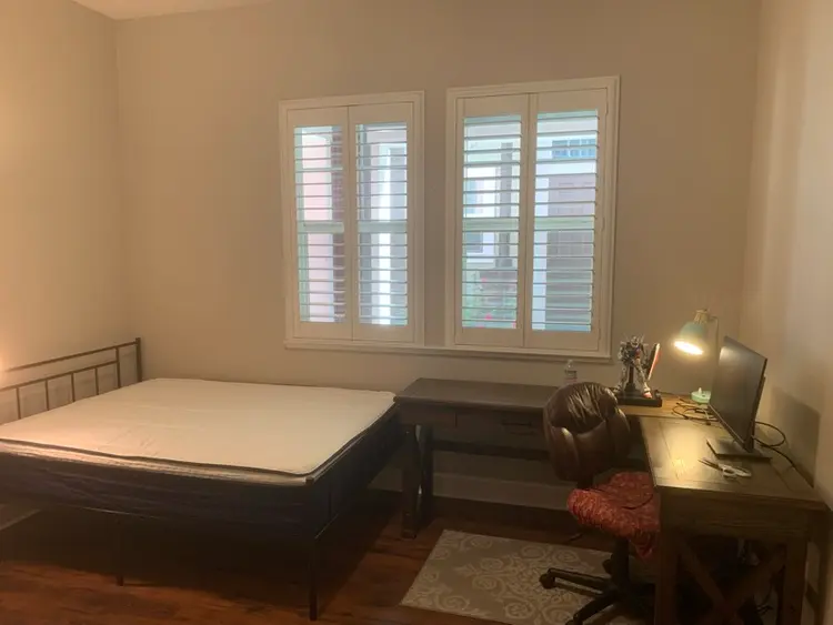 1st floor Master Suite/Full bath.