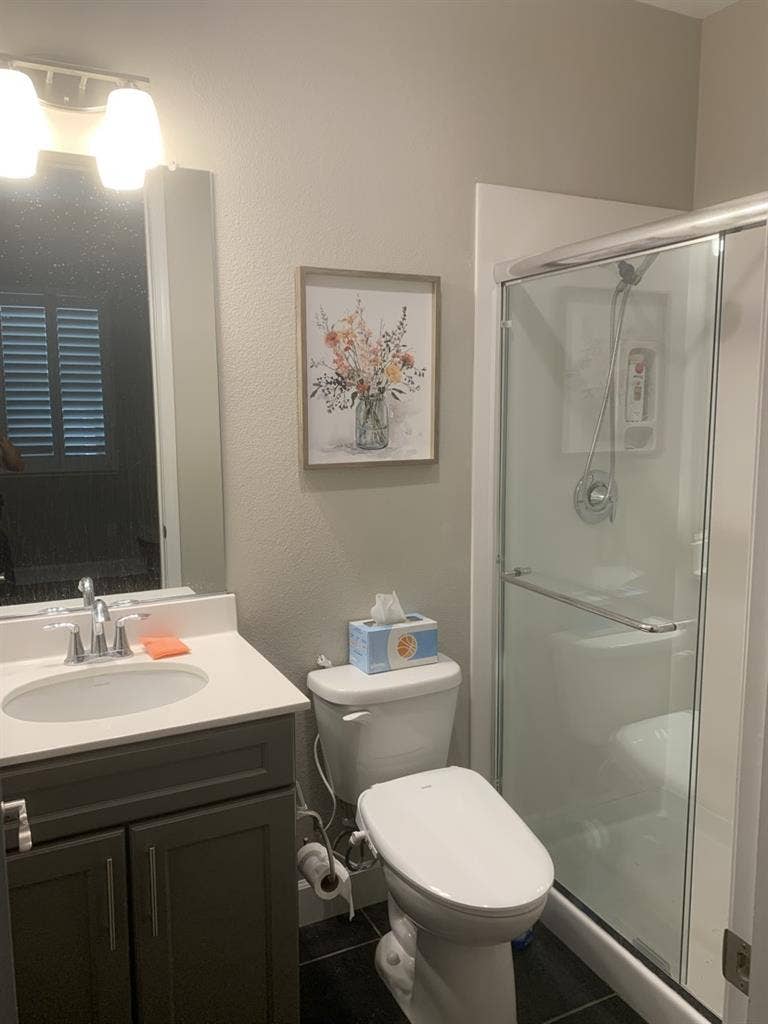1st floor Master Suite/Full bath.