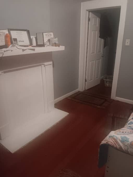 Seeking a roommate to rent a room