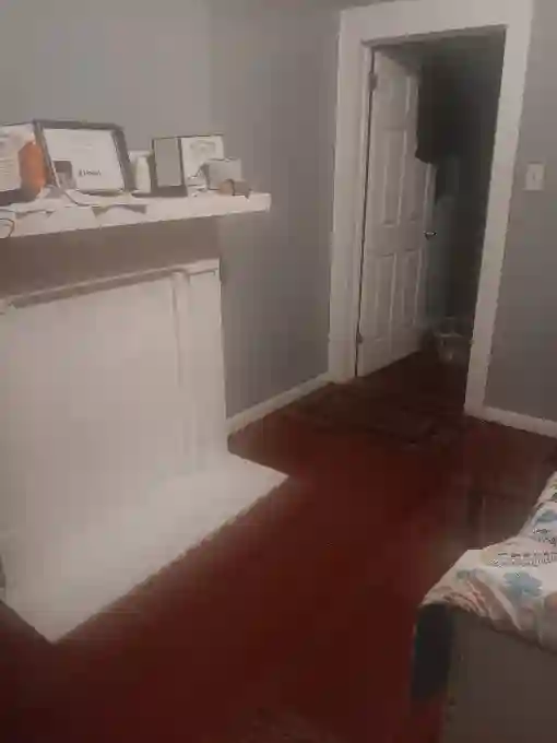 Seeking a roommate to rent a room