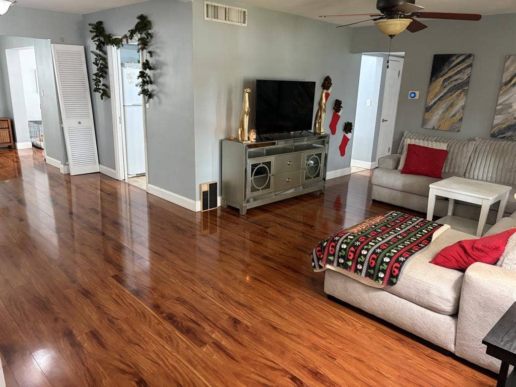 $800 room for rent