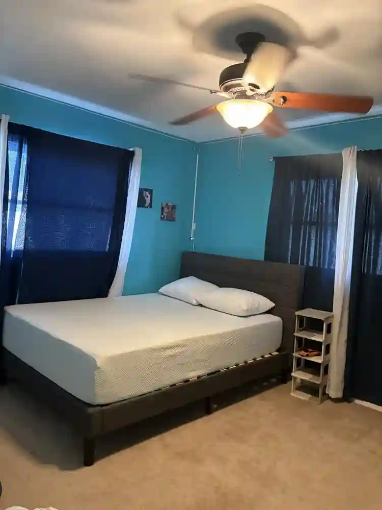 $800 room for rent