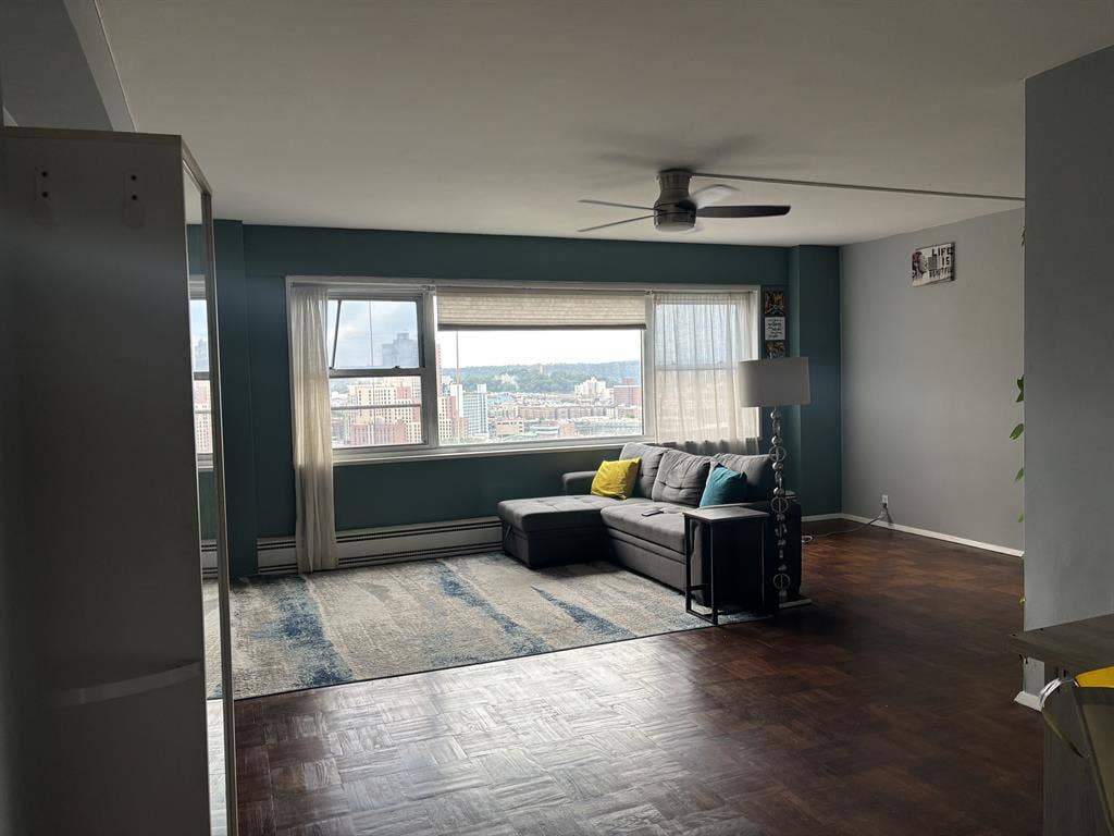 Spacious 1 bedroom apartment
