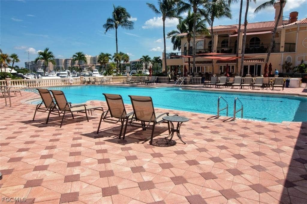 Golf & Lake View Condo Gem