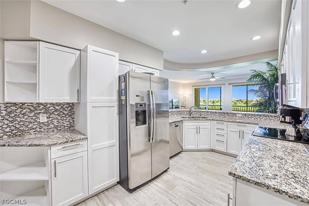 Golf & Lake View Condo Gem