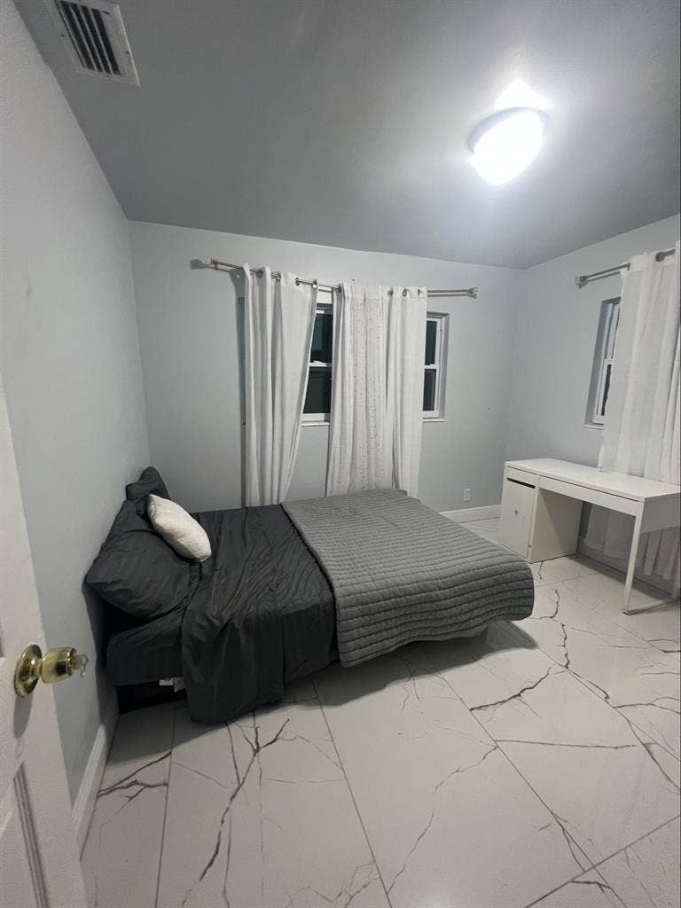Room for rent