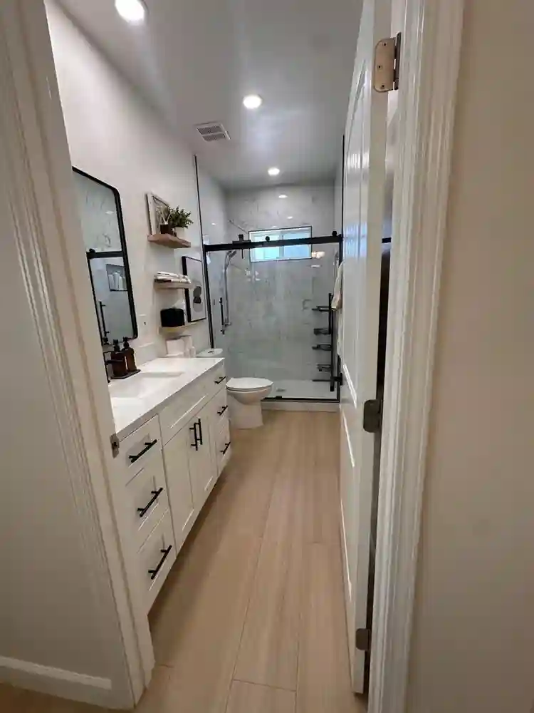 Furnished room move in ready