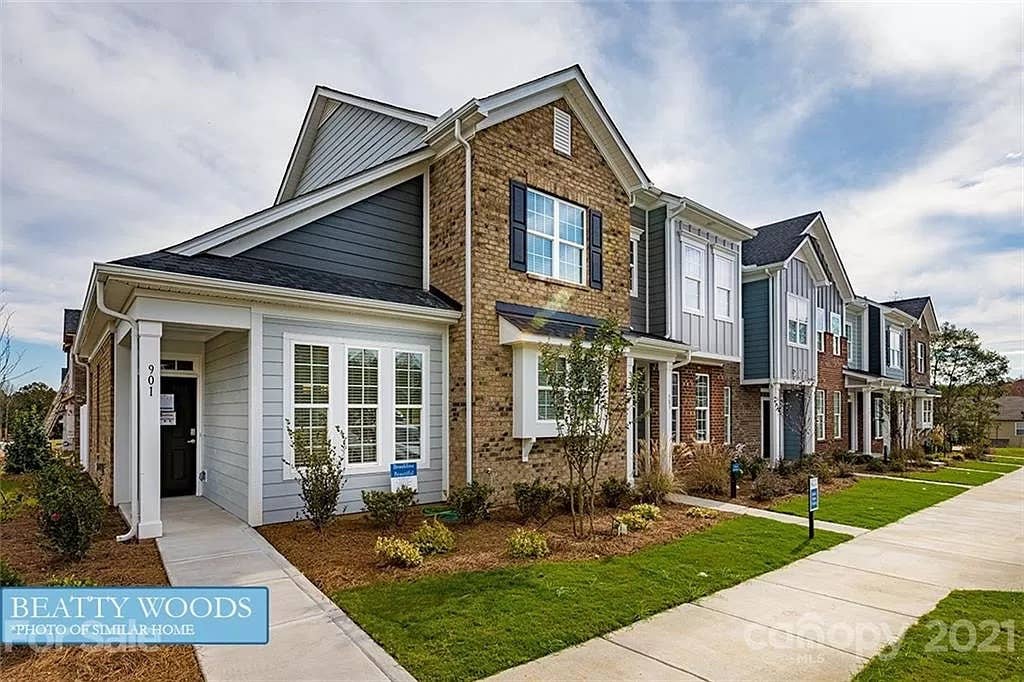 3 BR in Belmont