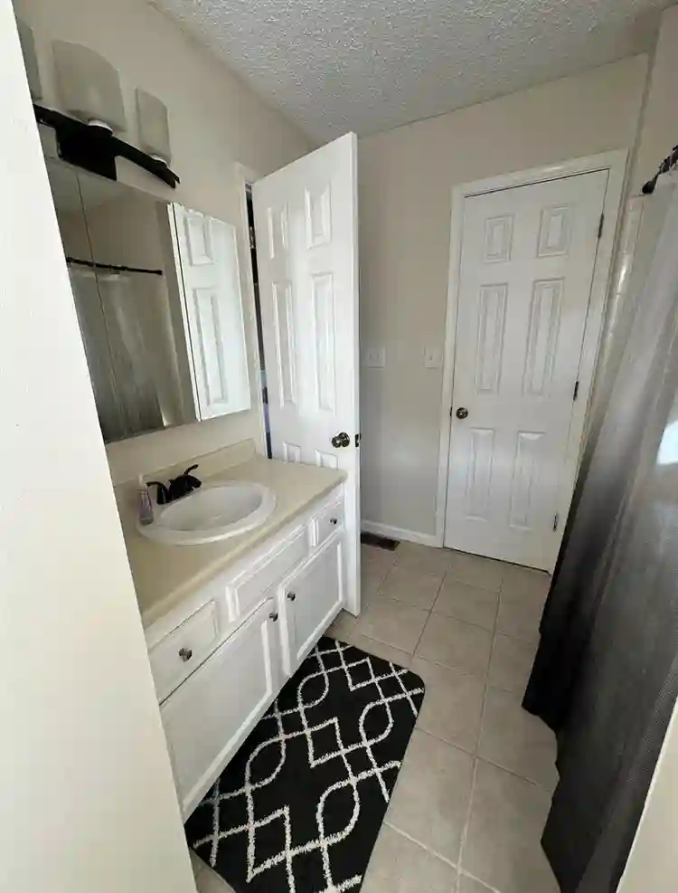 3 BR in Marietta