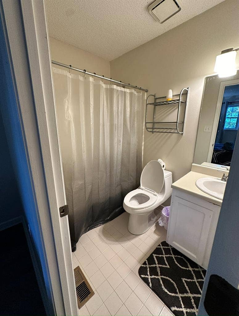 3 BR in Marietta