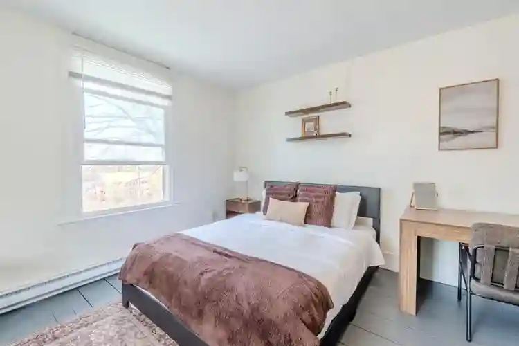 4 bedroom, 1 bath apartment