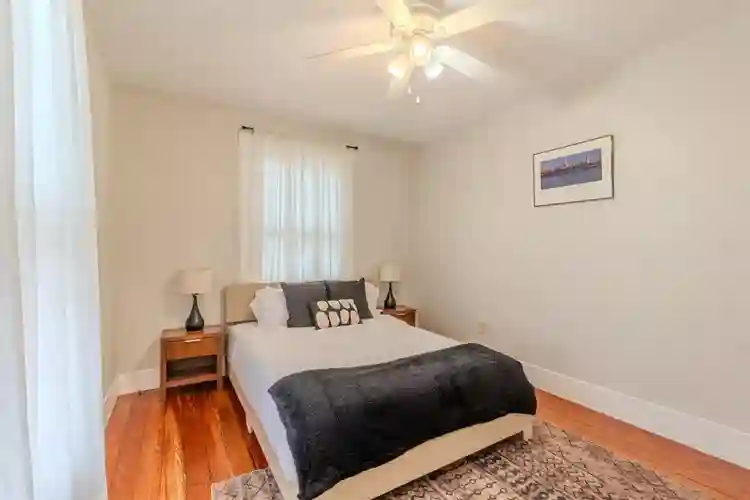 4 bedroom, 1 bath apartment