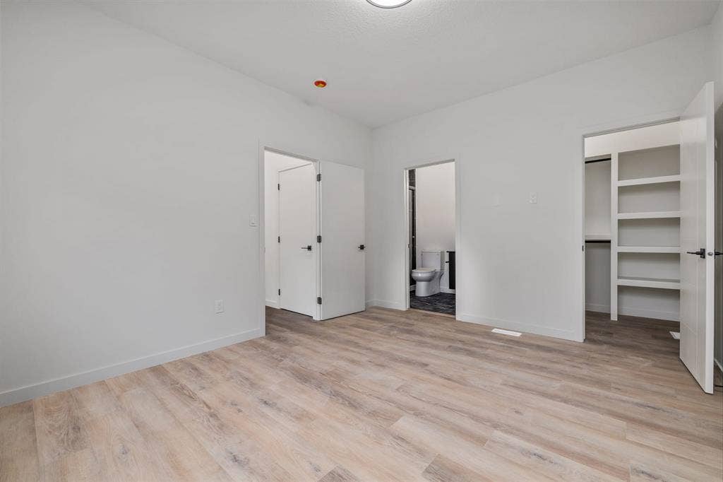 5-bedroom Luxury Rental in McKernan